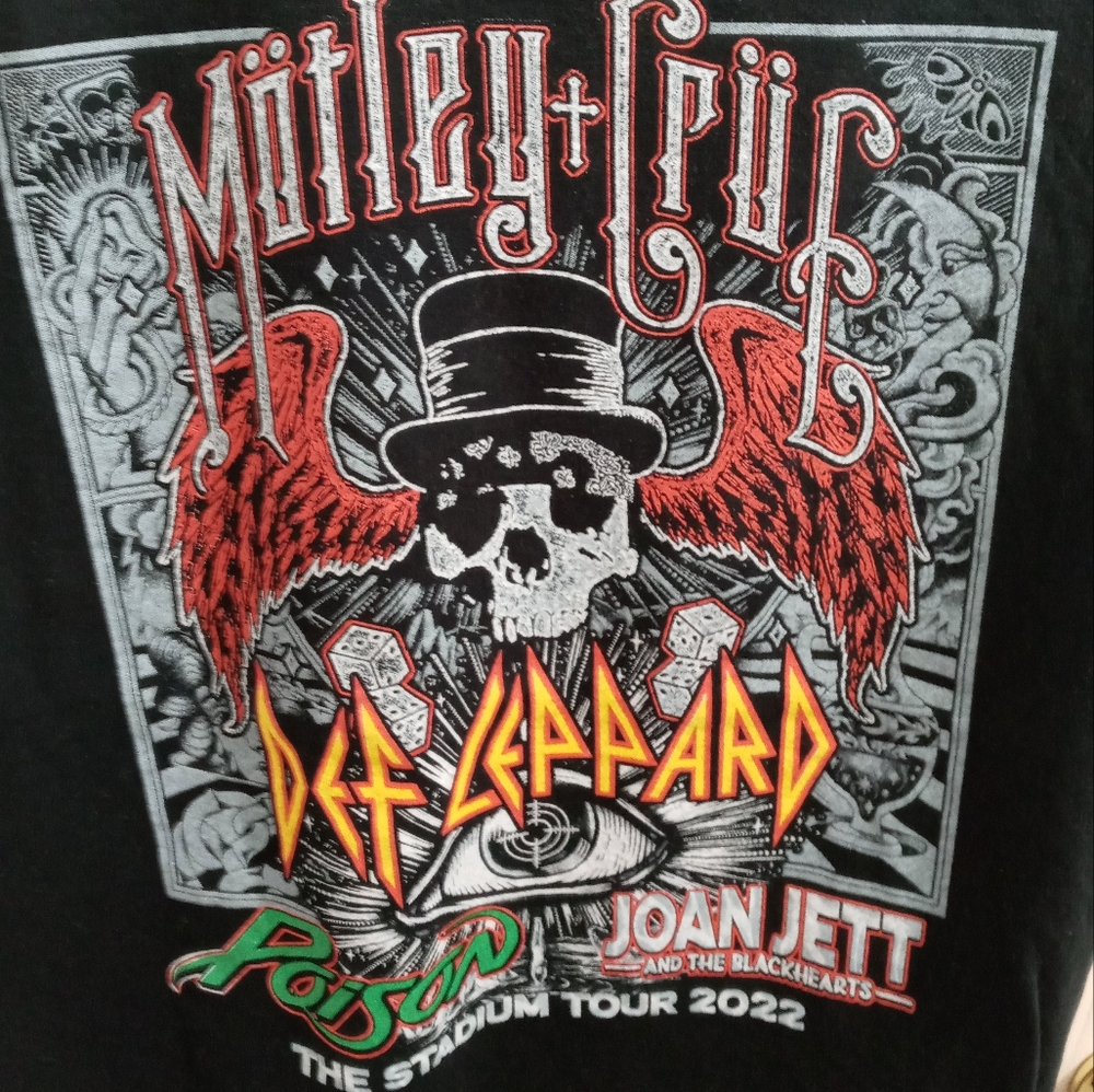 Motley Crue, Def Leppard, Poison, Stadium Tour 2022 T-shirt Size XLarge